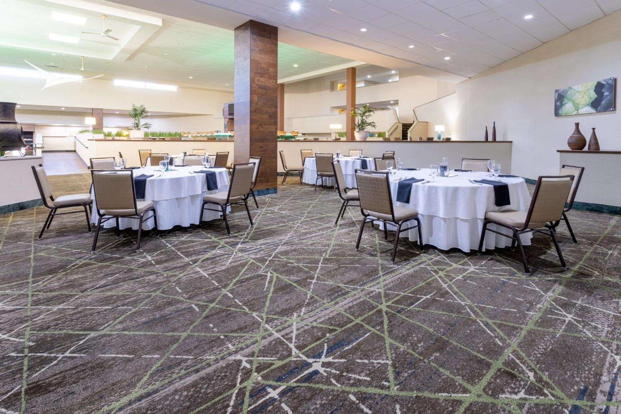 Holiday Inn Philadelphia South-Swedesboro By Ihg Exterior photo
